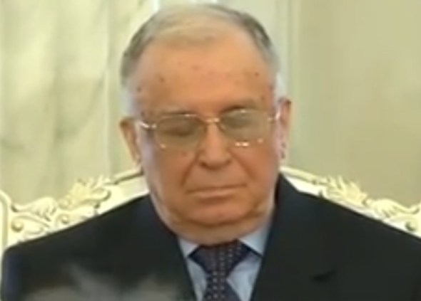 14.Ion-Iliescu-doarme-1024x735