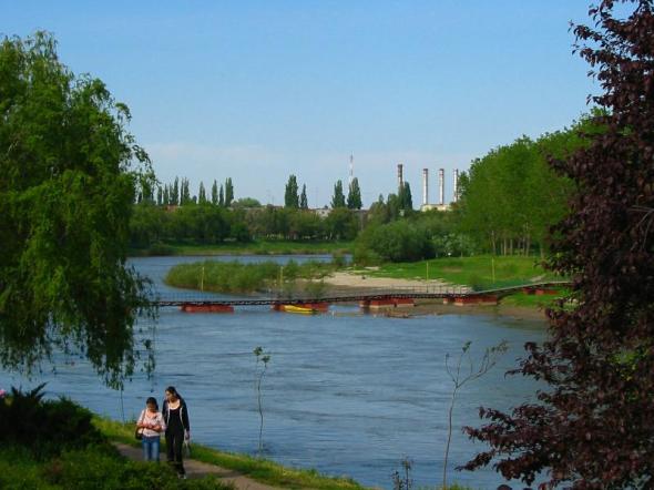 re_Pod de pontoane peste raul Mures